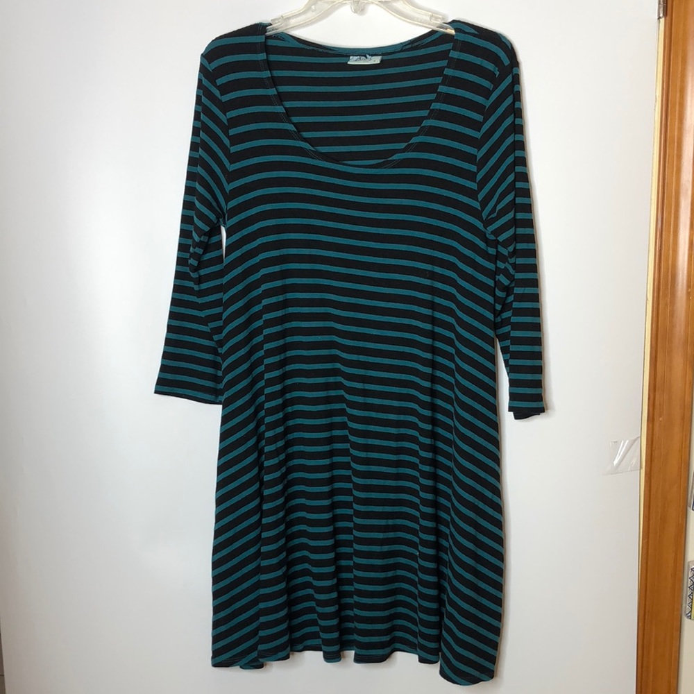 Plume and Thread Women's Dress Black Blue Long Sleeve Stripe Dress Size 2 Medium